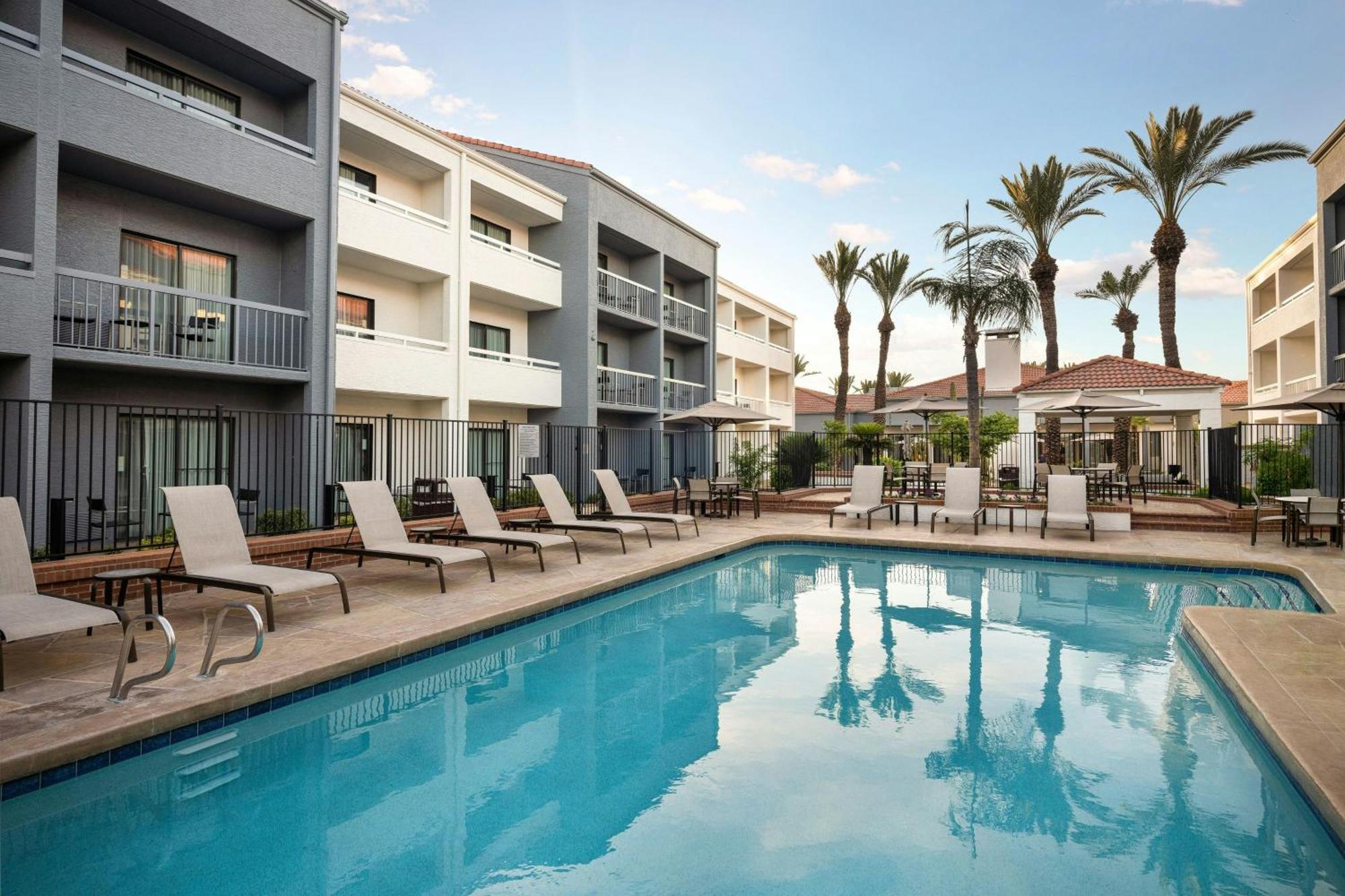 Courtyard By Marriott Phoenix Mesa Eksteriør bilde